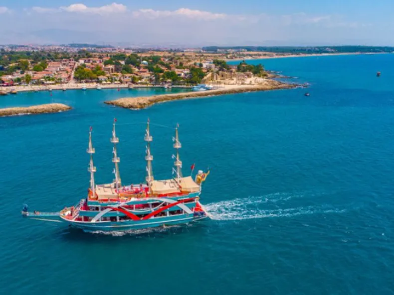 Side Insel-Bootstour mit Schaumparty & Mittagessen