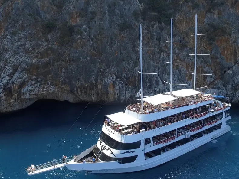 Alanya Starcraft Piratenboot-Tour