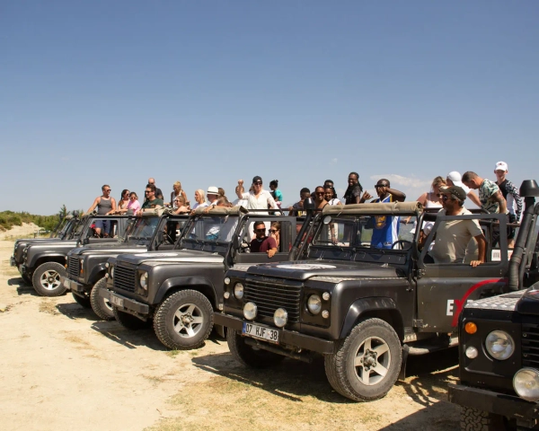 Sind Sie bereit für ein Jeep-Safari-Abenteuer in Side