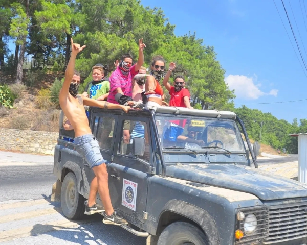 Où faire une aventure en jeep safari à Antalya et choses à considérer