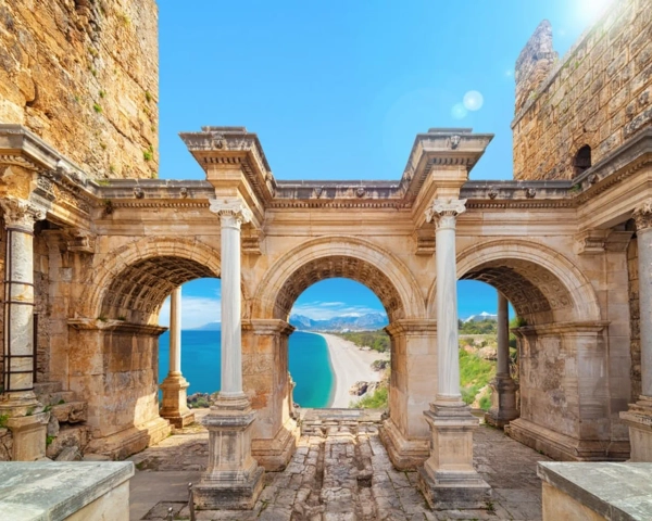 Antalya ve Yakınlarındaki Tur ve Aktiviteler - Deniz, Tarih, Doğa ve Daha Fazlası