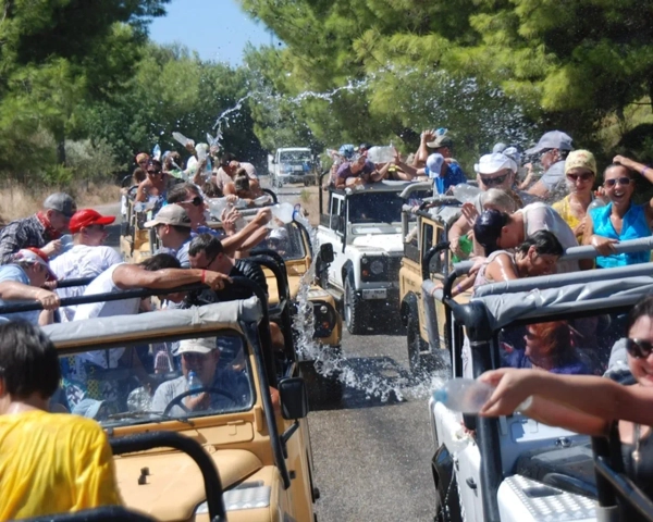 Où faire une aventure en jeep safari à Antalya et choses à considérer