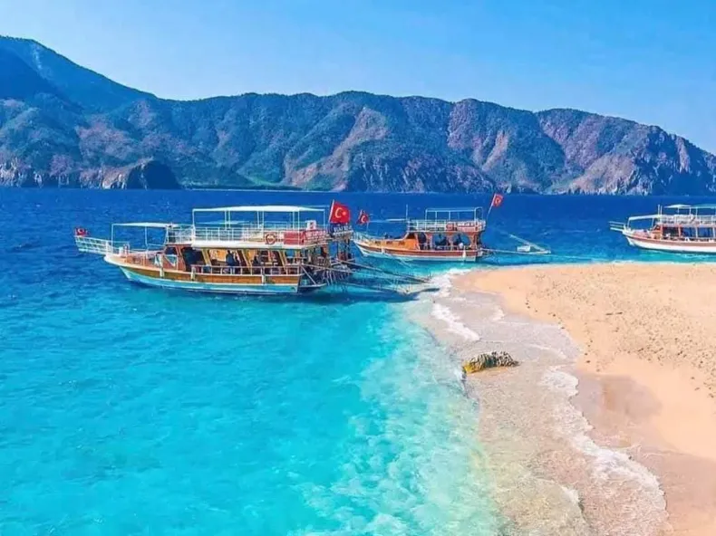 Hidden Beaches of Antalya 2025 – Escape the Crowds