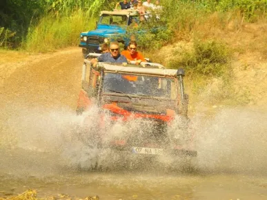 Antalya: Yanartaş Jeep Safari Tour