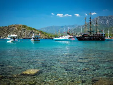 Bootstour ab Kemer - Ein Entspannter Tag an der Türkisküste