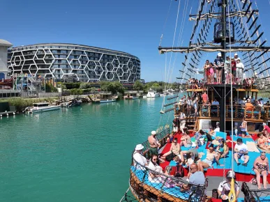 Side - Manavgat Boat Tour and Bazaar