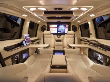 Side VIP Airport Transfer - Luxury, Comfort, and Convenience